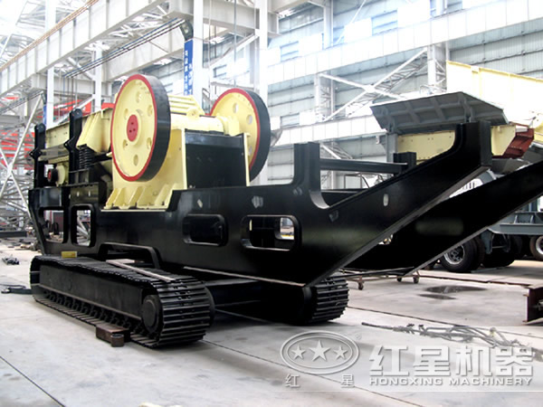 履带式液压驱动破碎站