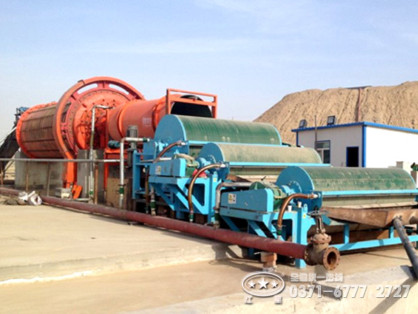 球磨机生产现场 球磨机生产现场